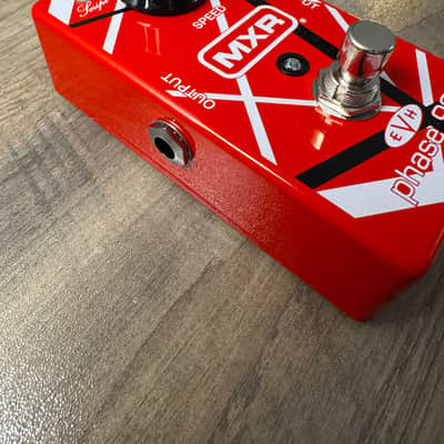 MXR EVH90 Phase 90 2004 - Present - Red/White image 3