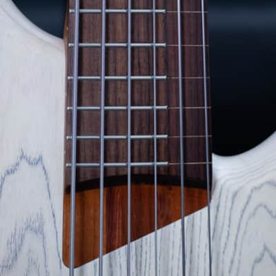 Only 300 made worldwide🌍 Ibanez SR2010 "Ashula" Bass 2010 image 9