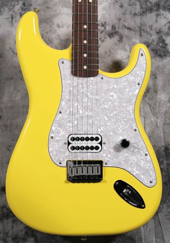 Fender - Limited Edition Tom Delonge Stratocaster® image 1