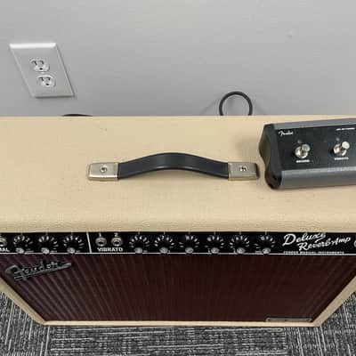 Fender Tone Master Deluxe Reverb 2-Channel 22-Watt 1x12" Digital Guitar Combo 2020 - Present - Blonde image 2