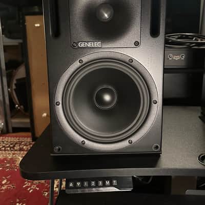 Genelec 1031 - Black image 2