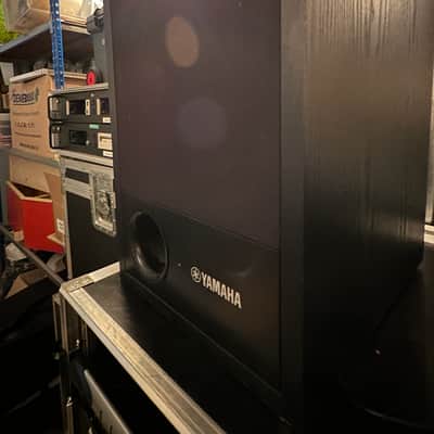 Yamaha SW10 subwoofer image 3