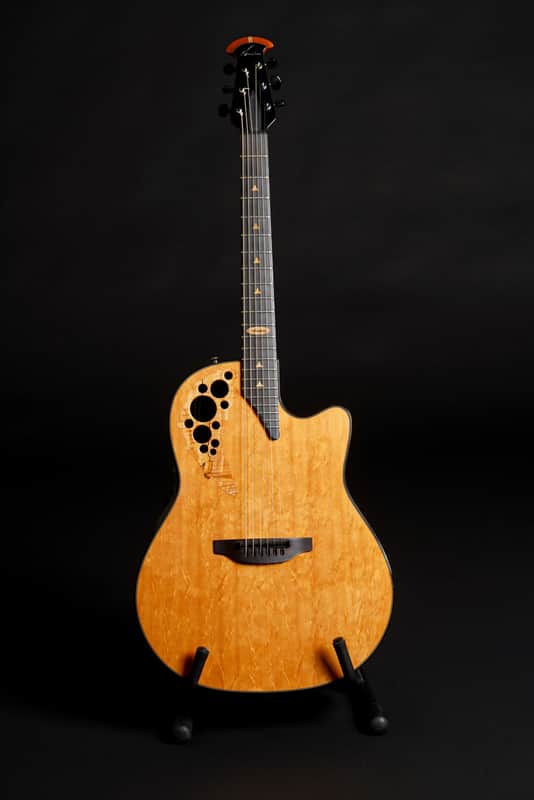 Ovation 2007 Collectors Edition, no.380 imagen 1