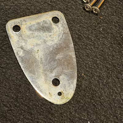 Vintage 1983 Squier Stratocaster SQ Series 70's 3 Bolt / Screw Neckplate image 3