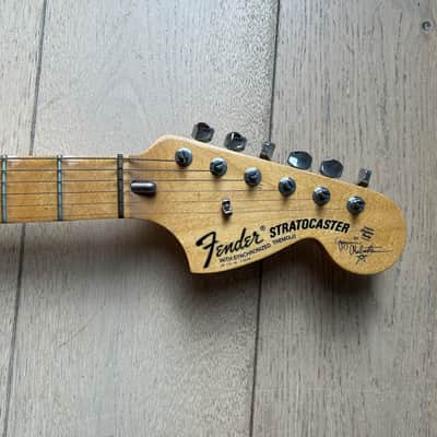 2009 Fender Yngwie Malmsteen USA Signature Stratocaster – Mint Condition – Vintage White – Maple image 2