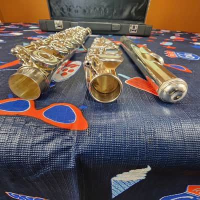 Yamaha YFL 262 OPEN HOLE FLUTE MINT image 13