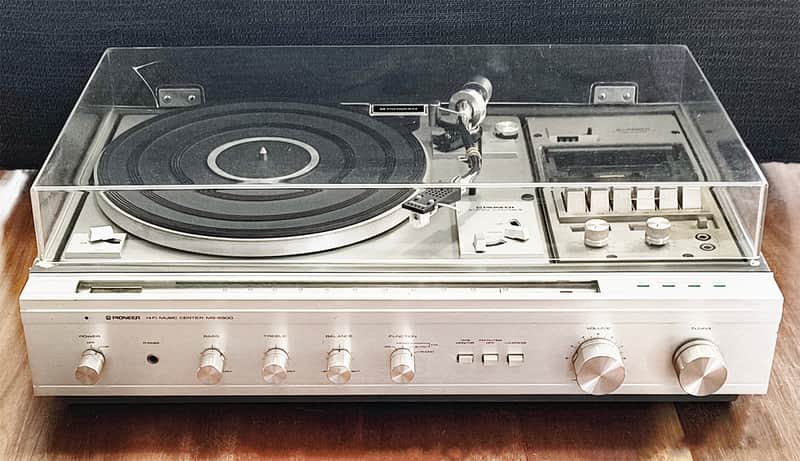 Vintage Pioneer MS-6500 3 in 1 Stereo Record Player + new Edifier P17 Speakers