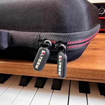 Akai MPK Mini MK2 + Official Decksaver + Hard Case + Original Box image 6