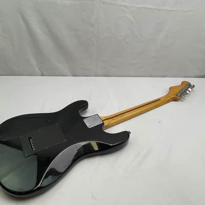 Vintage Squier II Standard Stratocaster MIK w Maple Fretboard Made in Korea Early 90s image 4