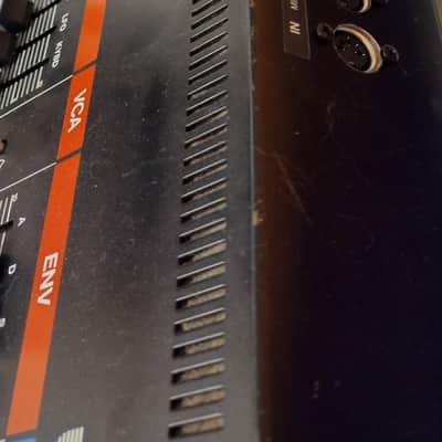 Roland Juno-6 1982 fully restored image 7