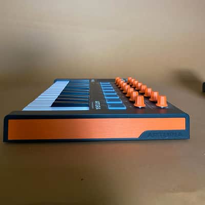 Arturia MiniLab MkII Orange Edition 25-Key MIDI Controller 2020's - Present - Orange Edition image 3