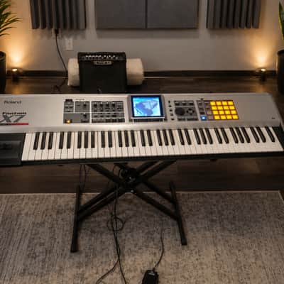 Roland Fantom-X7 76-Key Keyboard Workstation 2004 - 2008 - Silver