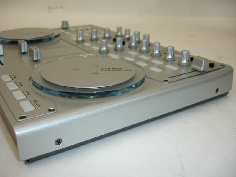 【中古】VESTAX DJ MIDI CONTROLLER VCI-100 Open Box Vestax VCI-100MV MixVibes Edition DJ Controller | Guitar