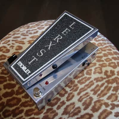 Morley Lerxst All the Worlds a Stage Wah Volume Pedal with Hand signed Massey Hall tour badge 2026 - Chrome image 3