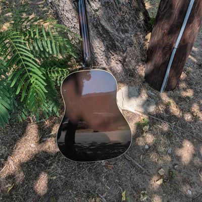 Gibson J-45 Standard  2018 - Sunburst image 2