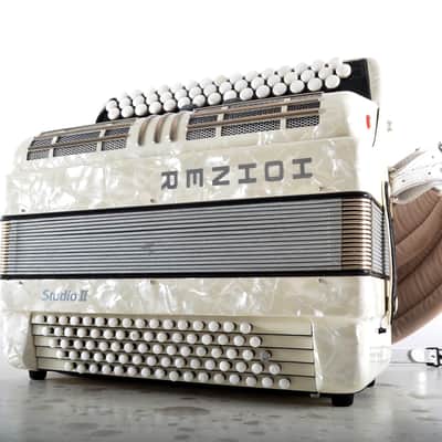 Hohner Studio II Button Accordion, Top German Made MMM Accordion, Serviced - Excellent Condition + Brand New Straps image 4