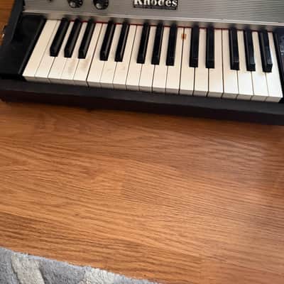 Fender Rhodes Piano Bass 32-Key Electric Piano 1965 - 1969 - Silver Sparkle Top image 2