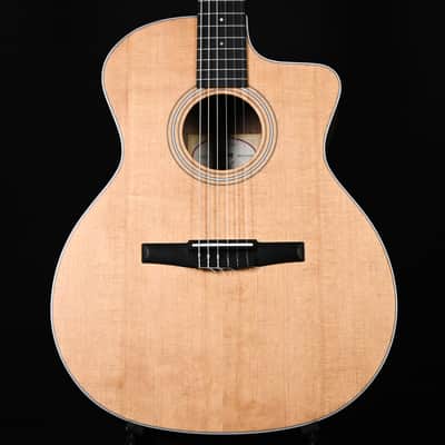 Immagine Taylor 214ce-N Nylon-string Acoustic/ Electric Guitar - Natural 2026 (2202166525) - 1