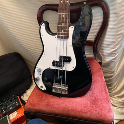 fender squirer p bass guitar left handed 1997 black image 13