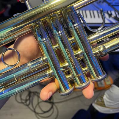Bach TR500 Aristocrat Student Model Bb Trumpet 2010s - Clear-Lacquered Brass image 2