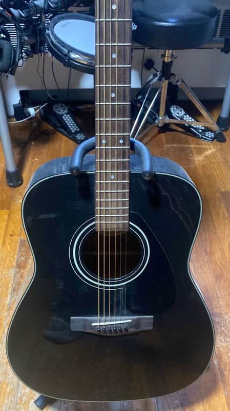 Yamaha F335-BL Dreadnought Acoustic Guitar 2010s - Black image 1