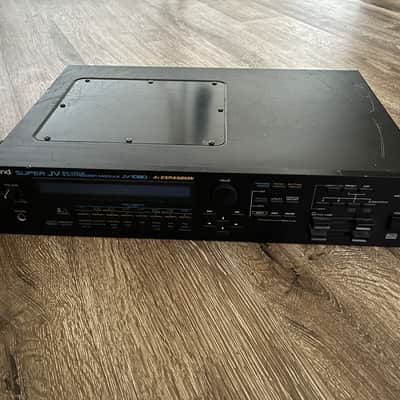 Roland JV-1080 64-Voice Synthesizer Module 1994 - 2001 - Black image 1
