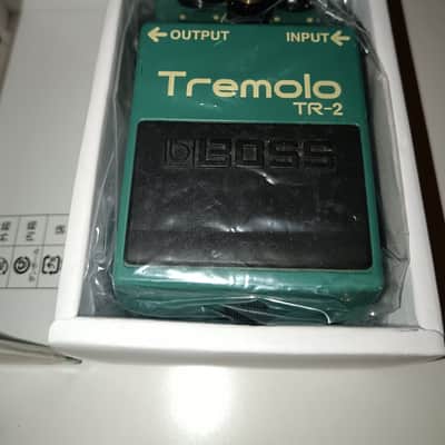 Boss TR-2 Tremolo (Silver Label) 1997 - Present - Green image 7