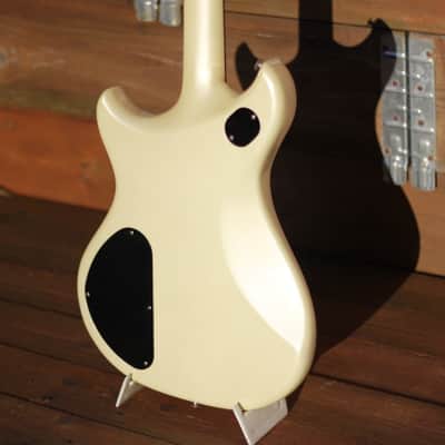 Westone Thunder II - Pearl White image 14