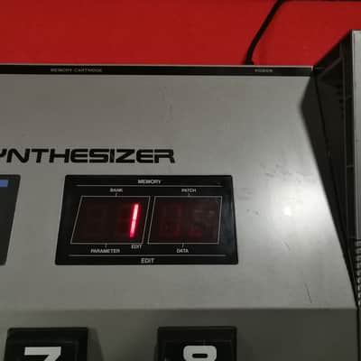 Roland Gr 700 Guitar Synthesizer image 3