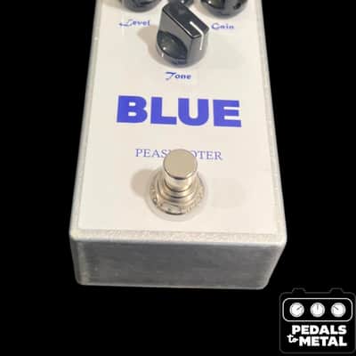 Blue Peashooter - White - X19938 image 2