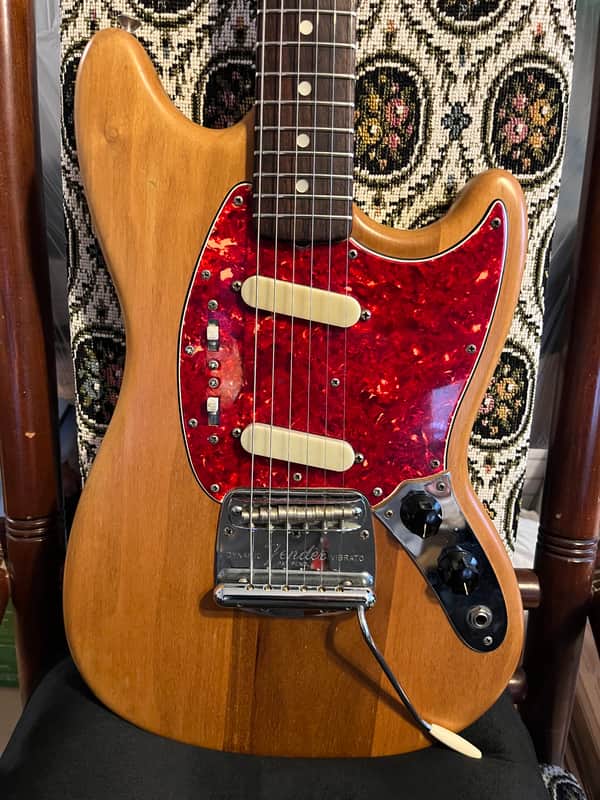 Fender Mustang 1965 Natural stripped finish