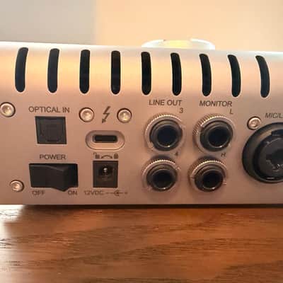 Universal Audio Apollo Twin X Quad Gen 2 Thunderbolt Audio Interface + 125 UAD Plugins image 5