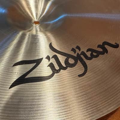 Zildjian 18" A Series Medium Thin Crash Cymbal 2013 - Present - Traditional image 7