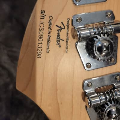 Fender Starcaster J Bass Made in Indonesia 2009 w/ Minty Fender Fitted Case image 12