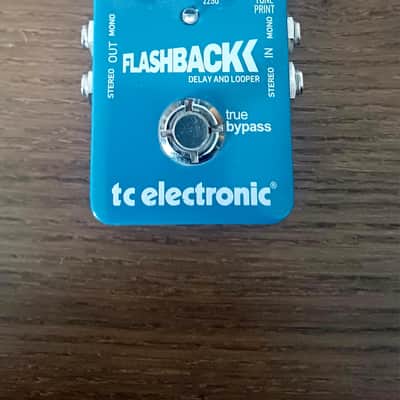TC Electronic Flashback Delay & Looper 2014 - 2017 - Blue image 2