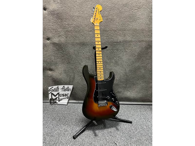 Fender Stratocaster with Scalloped Maple Fretboard 1978 - 1981 - Sunburst image 1