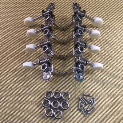 770-3061-000 Gretsch G-9350 Park Avenue Mandolin Tuners W/ White Buttons Open-Back Geared
