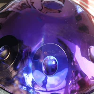 Handpan - D kurd Tuning 2024s - purple mistic reflection image 2