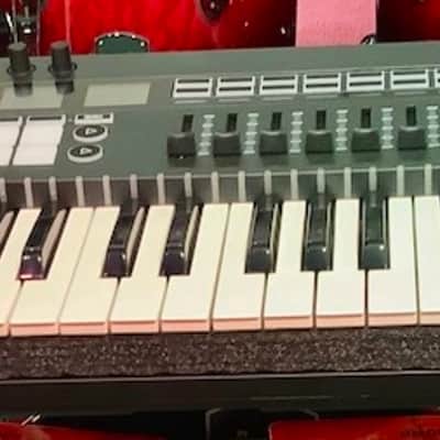 Novation SL49 MKII Keyboard Controller w/ 2 Year Manufacture Warranty