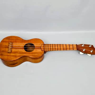 Vintage *RARE* SAM F. CHANG HONOLULU HAWAIIAN KOA 20 3/4” Soprano Ukulele w/Case image 7