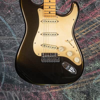 USED Fender American Ultra Stratocaster - Texas Tea image 2