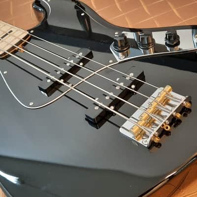 Ashdown The Grail bass 4-string, maple fretboard image 11