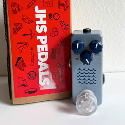 JHS Tidewater Tremolo V2 2020 - Present - Blue image 3