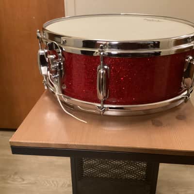 Slingerland No. 161 Deluxe Student Model 5.5x14" 6-Lug Snare Drum with Stick-Saver Hoops 1964 - Red Sparkle image 2