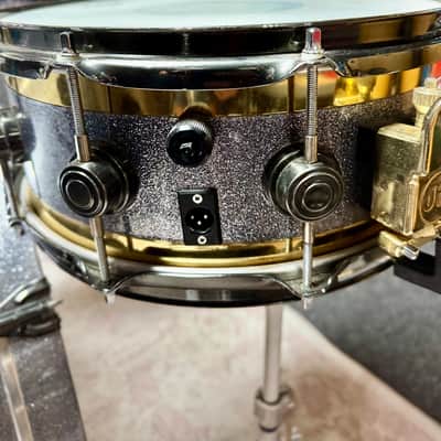 DW Collectors Series Drum Set + Edge Snare - 90s Gold Badge Keller Shell  - Custom Sparkle Lacquer image 9