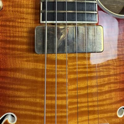 Second Hand Gibson Les Paul Supreme 2014 120th Anniversary in Heritage Cherry Sunburst image 3