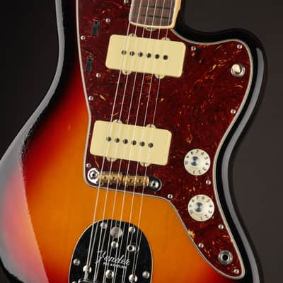 Fender Custom Shop 1967 Jazzmaster Bleached 3-Color Sunburst/DLX Closet Classic (NOS, 2024) image 3