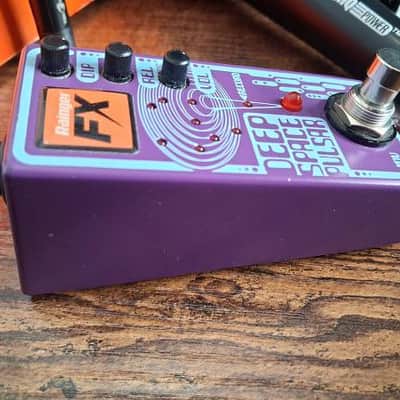 Rainger FX Deep Space Pulsar with Igor Pressure Pad Controller and Microphone 2010s - Purple/Blue image 2