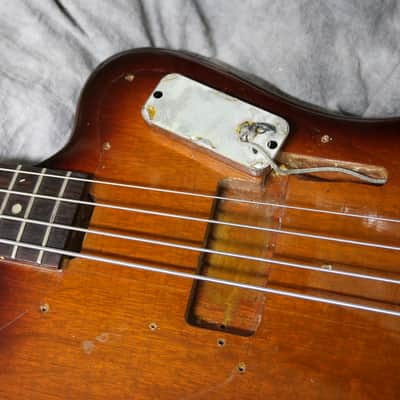 1966 Gibson Thunderbird II - Non-Reverse - Sunburst image 22