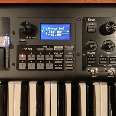 Yamaha YC61 61-Key Stage Keyboard image 14